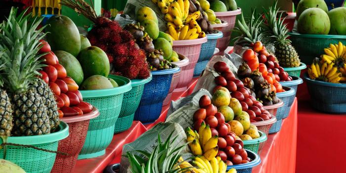 2400x1594 Tropical fruit 55408 - Background color theme - Colorful wallpaper