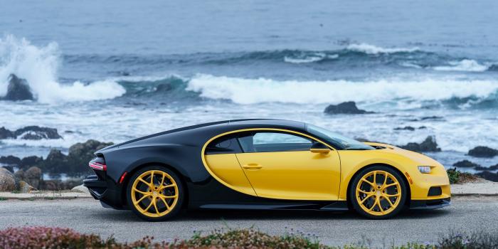 3840x2160 2018 Bugatti Chiron Yellow and Black 4K 3 Wallpaper | HD Car