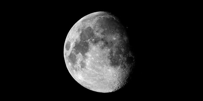 1600x900 Black Moon Wallpaper 01 - [1600x900]