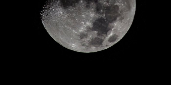 1080x1920 Moon black wallpaper iPhone 6 - Wallpaperspit