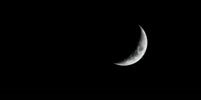 3840x2563 3045278 crescent moon, dark, moon, moonlight, night 4k wallpaper and