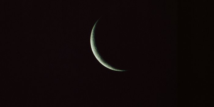 2048x1364 What is a 'black moon', and how often does one happen?
