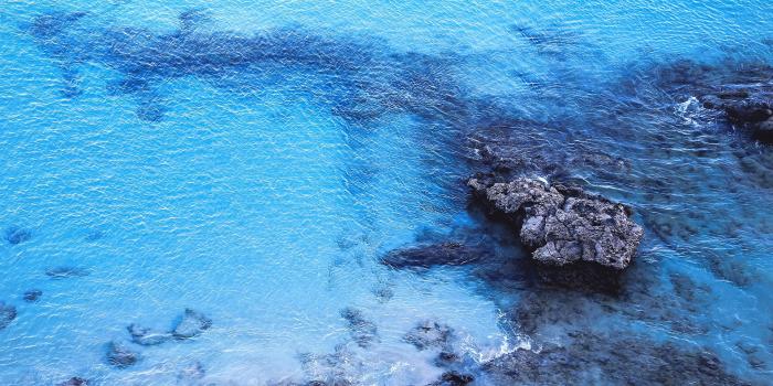 1920x1080 Sea Blue Laptop Background