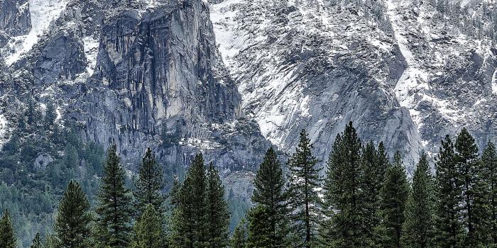 2524x2524 Mountains wallpapers for iPhone and iPad