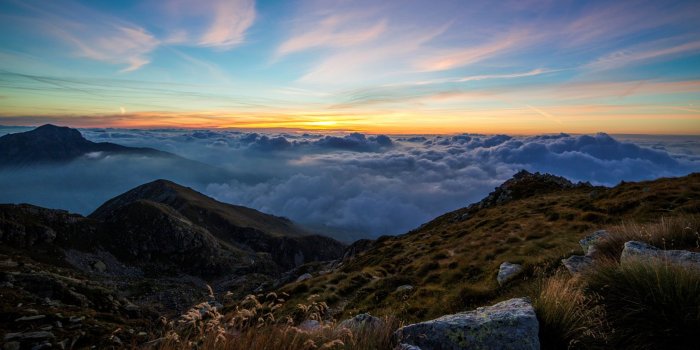 3840x2160 4K Dawn Mountain Wallpaper HD