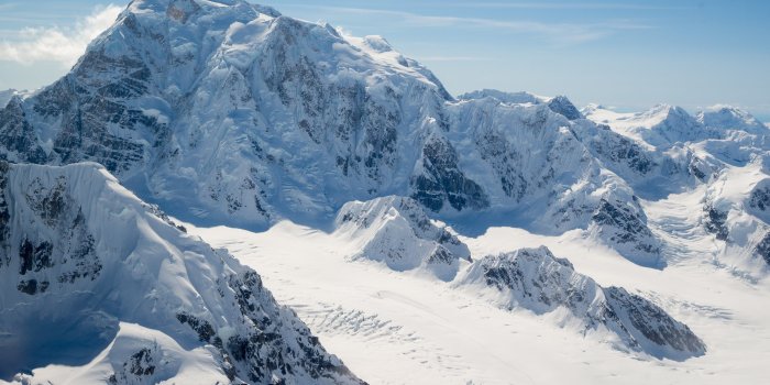 3840x2160 Mountain peaks full of snow 4k Ultra HD Wallpaper | Background Image