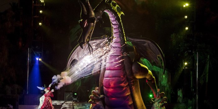 1280x720 Fantasmic!' is Back at Disneyland Park | Disney Parks Blog