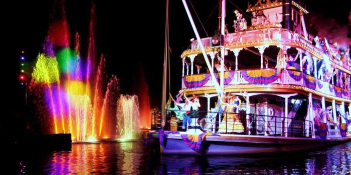1174x681 Fantasmic at Hollywood Studios | Disneyworld | Disney trips, Disney
