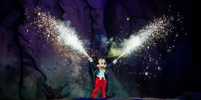 1280x720 Reservations Open Today for Fantasmic! Dessert & VIP Viewing