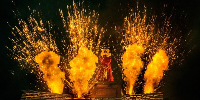 1280x720 Disney Parks After Dark: Cool Down with the Hottest Show at