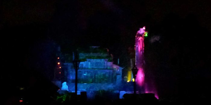 1600x1200 No dragon in #Fantasmic tonight #Disneyland – The Geek's Blog