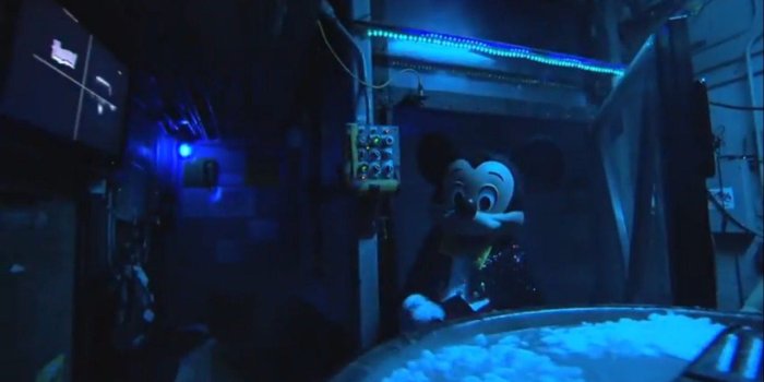 1280x800 Fantasmic! Behind the scenes at Disneyland - MouseInfo Photo Gallery