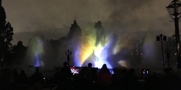 2048x1536 Disneyland's Rivers of America Closing Day Videos - TouringPlans.com
