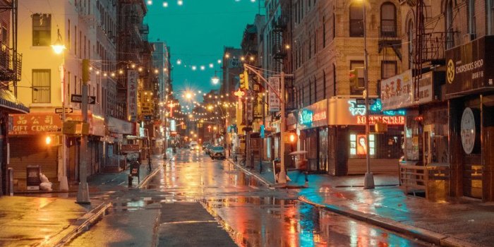 1024x768 Chinatown New York, Rainy Day, Ludwig Favre's photo series | Collater.al