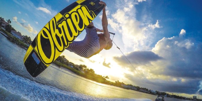 1600x900 Liquid Force Tao Wakeboard 2018
