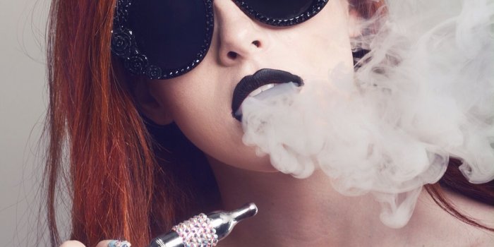 1254x1726 The Crystal Cult | Swarovski Crystal bling vaporizer | ecig | Outfit