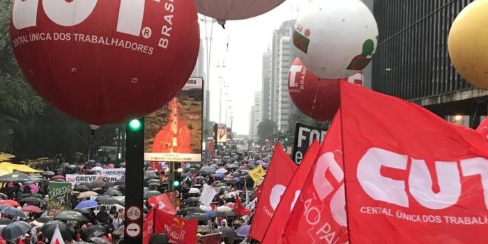 1024x768 How the end of the mandatory union dues has knocked down labor