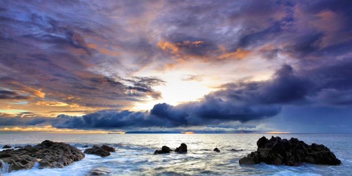 2560x1440 Ocean Clouds Nature Seas Rocks Wallpaper [2560x1440]