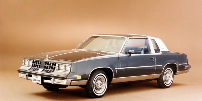 1024x768 Oldsmobile Cutlass Supreme Coupe 1982 wallpapers (1024x768)