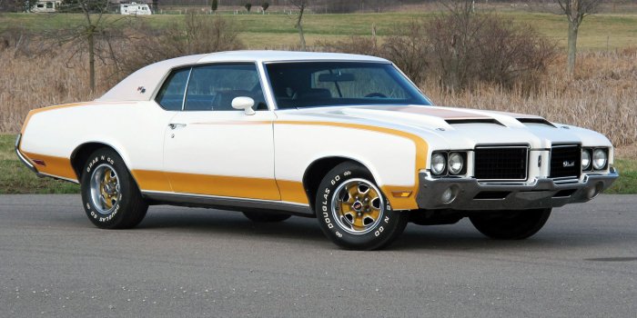 2048x1536 Hurst/Olds Cutlass Supreme Hardtop Coupe Indy 500 Pace Car 1972