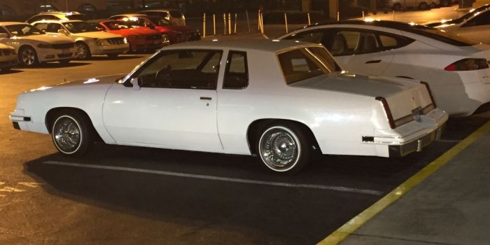 1024x768 1986 cutlass supreme lowrider - Claz.org