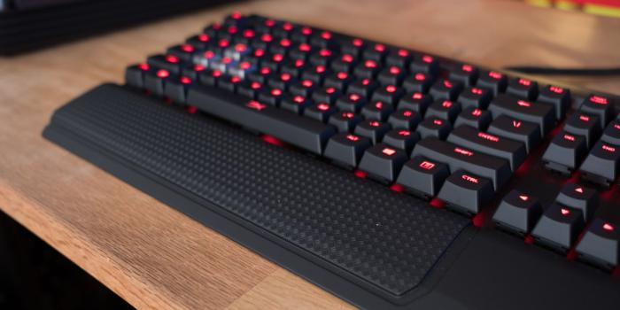 1920x1080 HyperX Alloy Elite