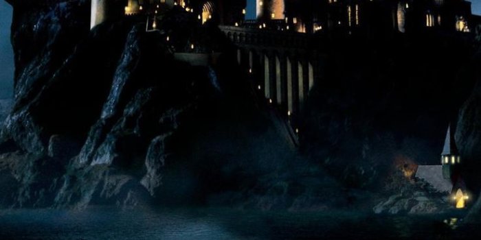 736x1309 Harry Potter and the Philosopher's Stone (2001) Phone Wallpaper in