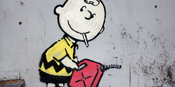 2560x1600 Charlie Brown Peanuts Graffiti HD desktop wallpaper : High
