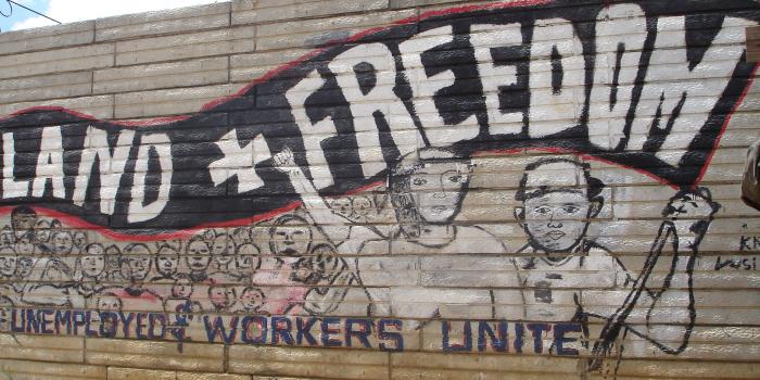 2048x1536 Anarchist graffiti at Motsoaledi squatter camp, Soweto, 2006 [2]
