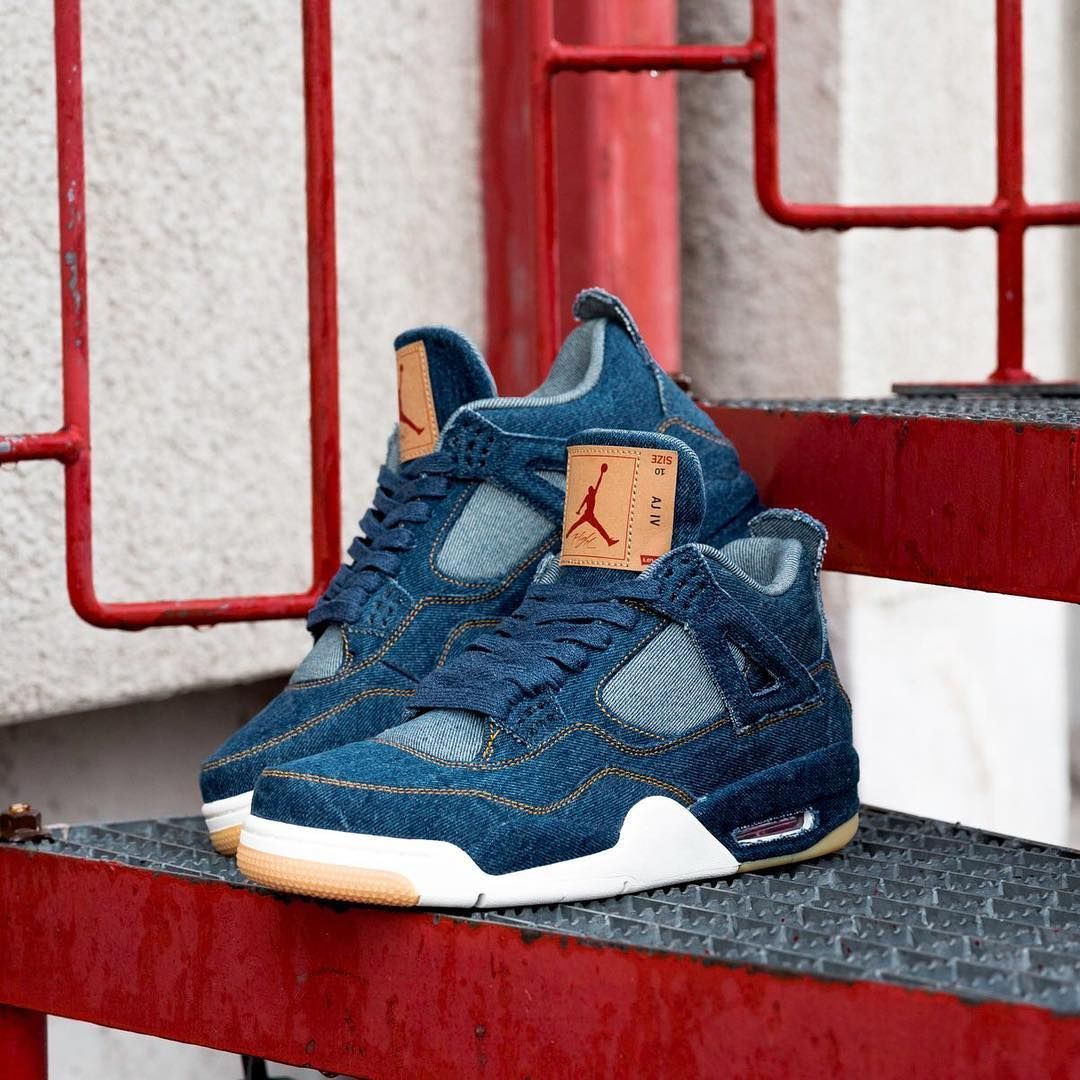 1080x1080 Air Jordan 4 Retro Levi's Denim / Sail / Game Red | Shoes | Denim