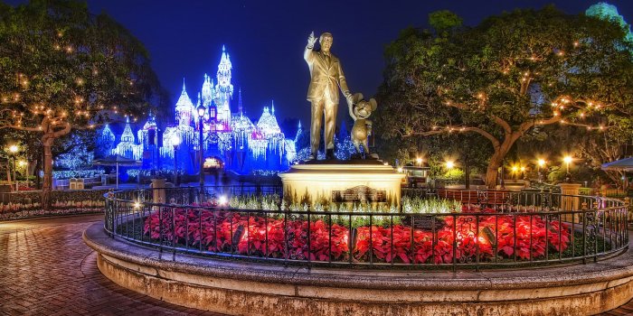 1600x1200 Disneyland wallpaper | 1600x1200 | #56016