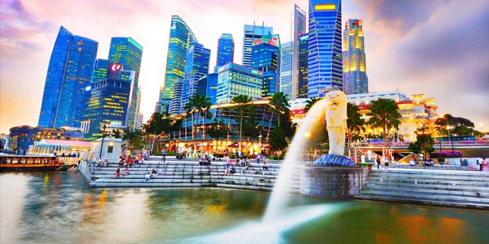 1610x1070 White and red building painting, Asian architecture, city, Singapore