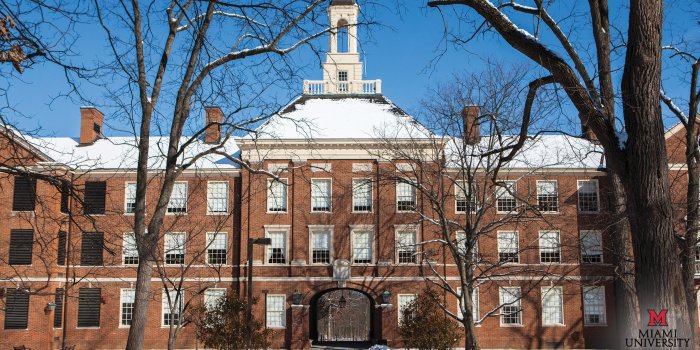 2560x1600 Miami University - Winter wallpaper