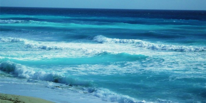 1366x768 65+ Moving Ocean Wallpapers - Download at WallpaperBro