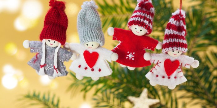 3840x2400 Download wallpaper 3840x2400 christmas, toys, branch, angels 4k