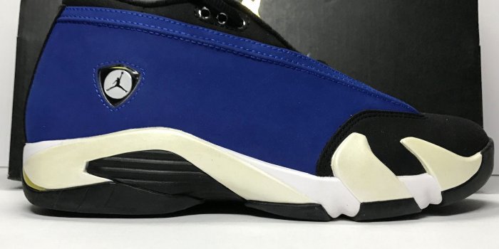 2048x2048 65+ Jordan Retro Wallpapers on WallpaperPlay