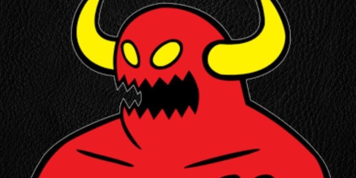 1107x1965 Revive Skateboards Wallpaper