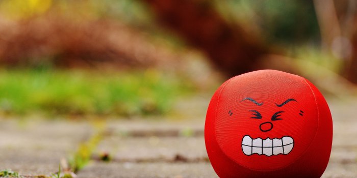 6016x3894 Evil, Funny, Rage, Red, Sour, Smiley, focus on foreground, red free