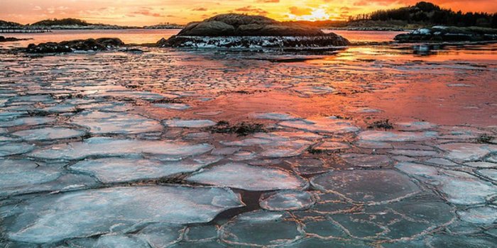 1080x1920 Sunset and sea ice | iPhone Wallpaper