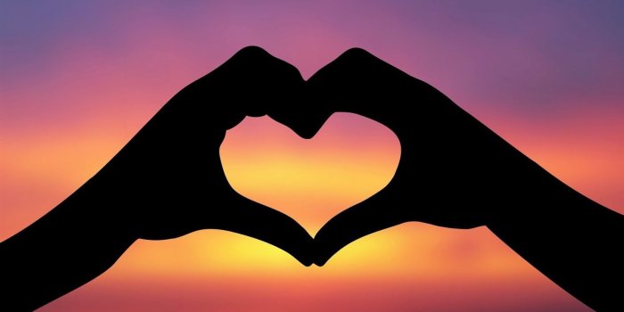 1600x900 HD Love Wallpapers, Download picture of a nice hand made heart love