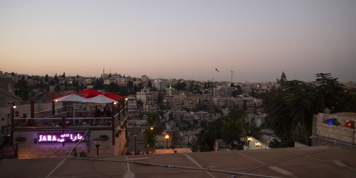 1900x1071 Rainbow Street in Amman | Tourist Jordan