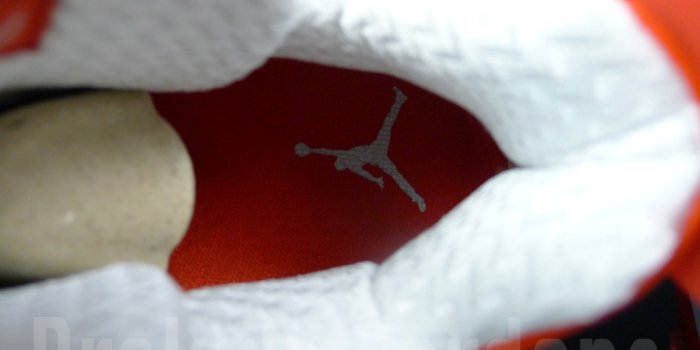 1024x768 Air Jordan IV Retro 