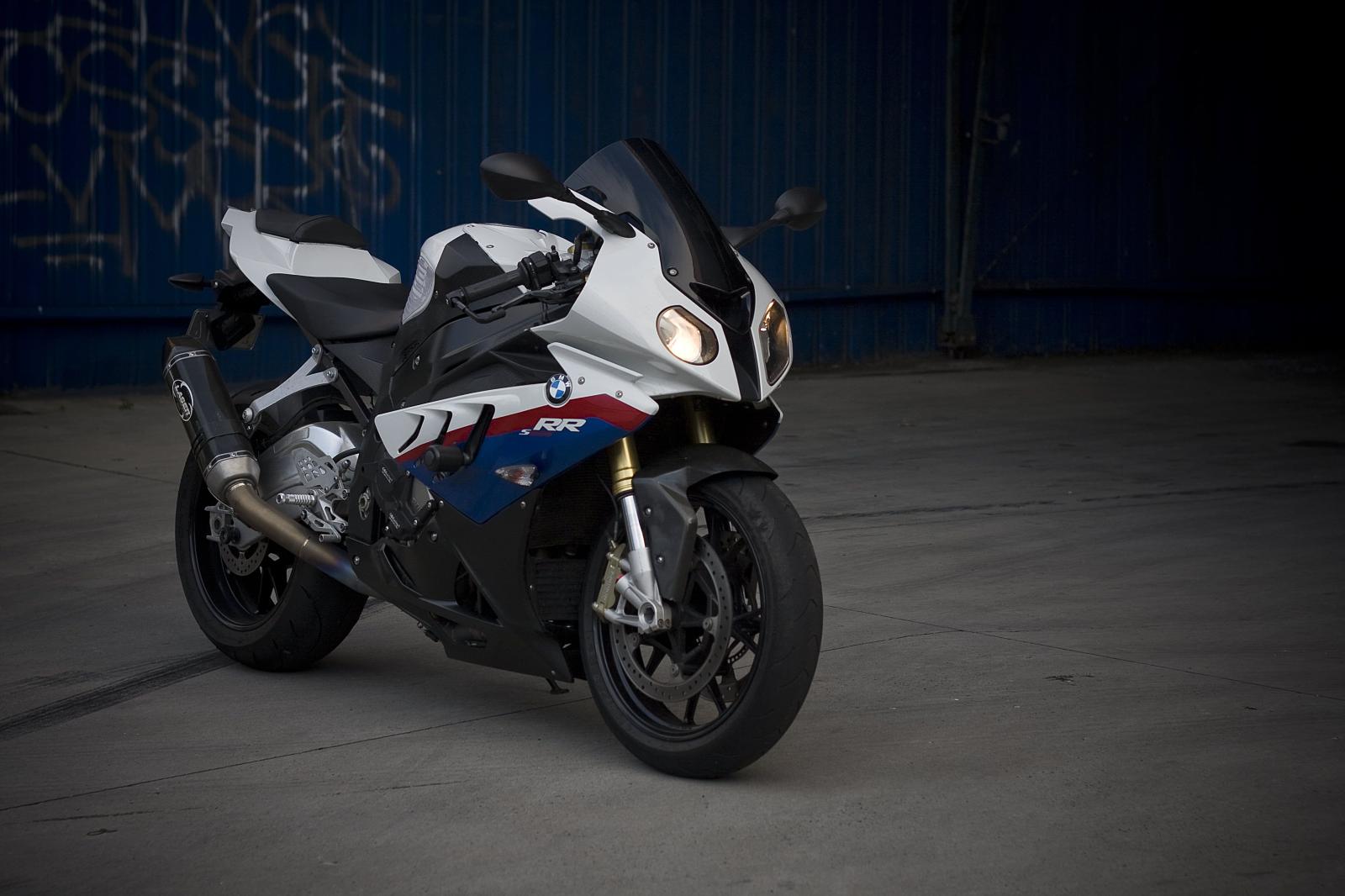 3888x2592 White and black sport bike, motorcycle, BMW, BMW S1000RR HD