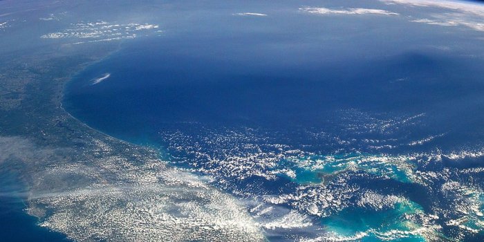 1242x2208 iPhone7papers - md02-wallpaper-alien-view-of-earth-space