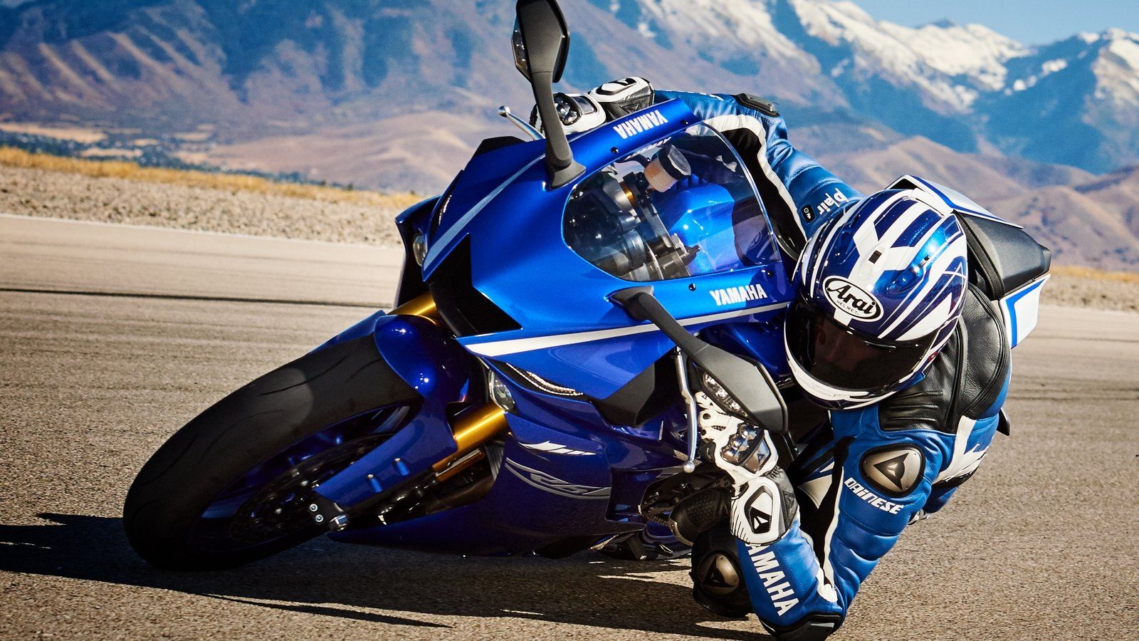 1600x900 2017 - 2019 Yamaha YZF-R6 Pictures, Photos, Wallpapers And Video