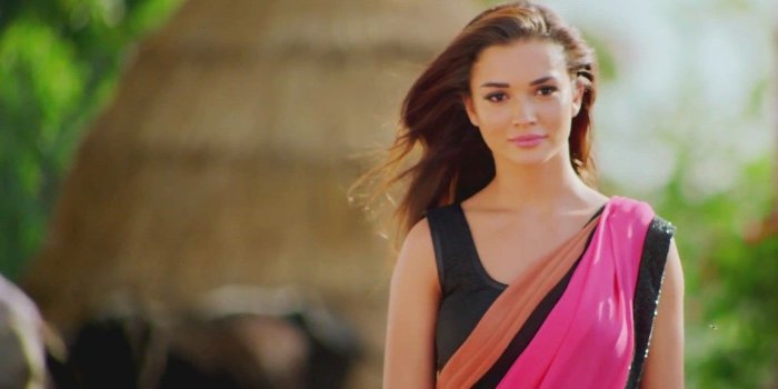 1432x806 Amy Jacks on Beautiful HD Wallpaper | Amy Jackson in 2019 | Actress