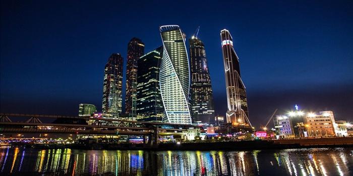 1280x720 Desktop Wallpapers Moscow Russia Night Rivers Skyscrapers Cities
