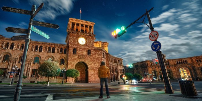 1915x1405 Automotive Technology on Automotive News | Ipad air wallpaper