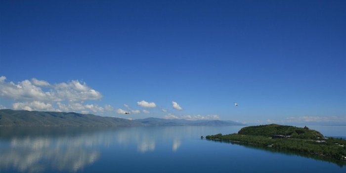 1619x1080 Высокогорное озеро Севан - 0013 | Funny | Nature wallpaper, Travel