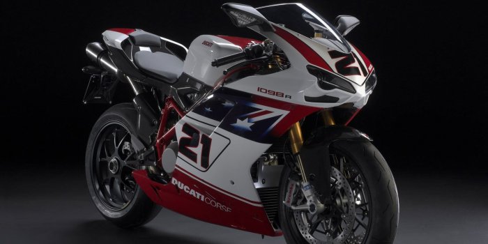 1600x1200 47+] Ducati Desktop Wallpaper on WallpaperSafari